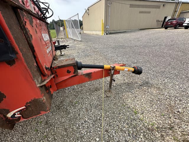 Image of Kuhn Knight 8124 equipment image 4