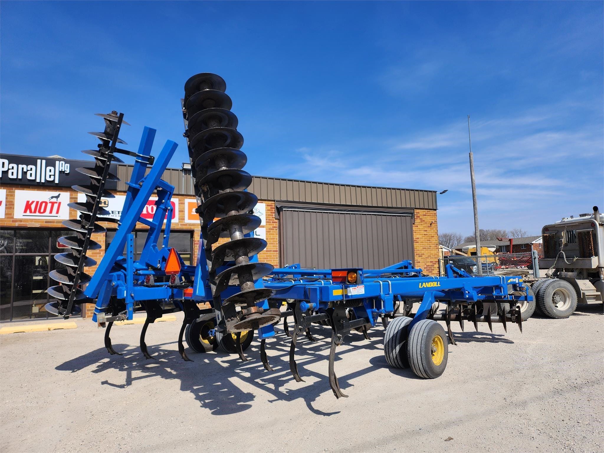 2009 Landoll 2110 Equipment Image0