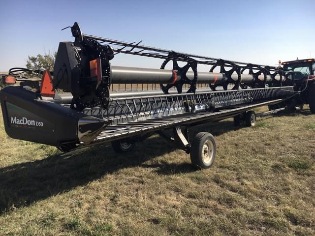 Image of MacDon D50 equipment image 1