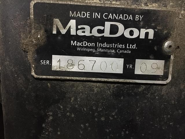 Image of MacDon D50 equipment image 2