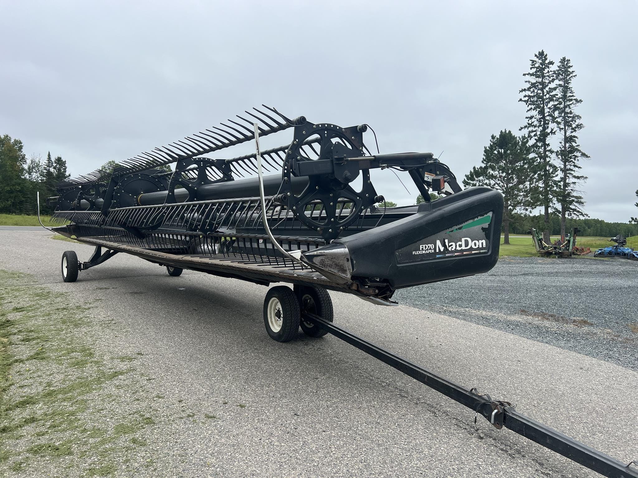 2009 MacDon FD70 Equipment Image0