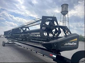 Main image MacDon FD70