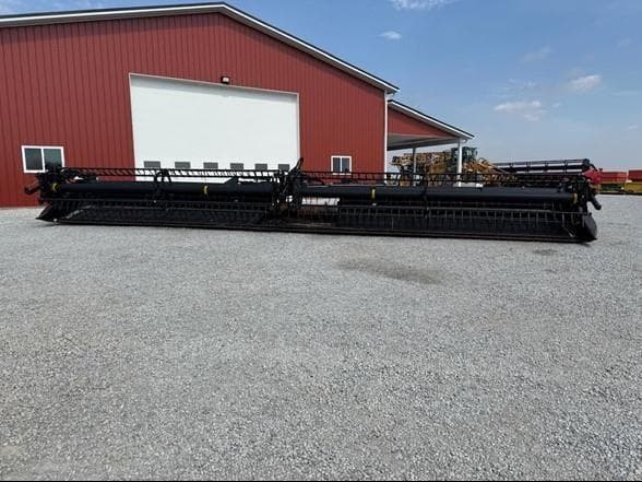 Image of MacDon FD70 equipment image 3