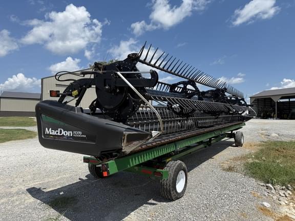 Image of MacDon FD70 equipment image 4