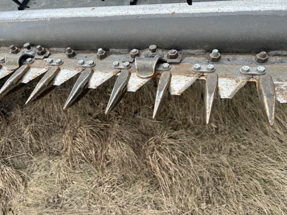 Image of MacDon FD70-35 equipment image 2