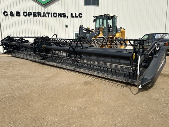 Image of MacDon FD70-35 equipment image 3