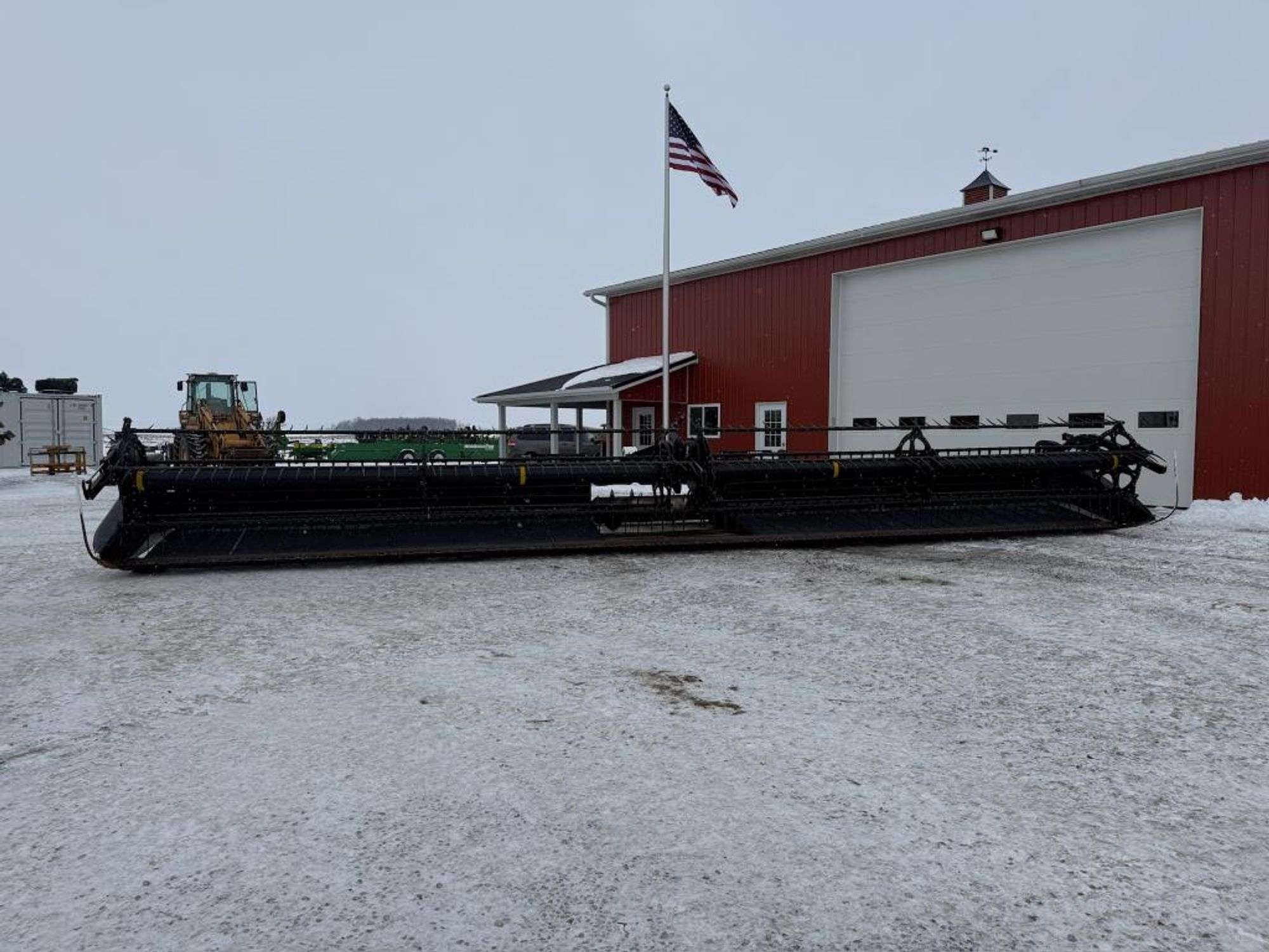 2009 MacDon FD70 Equipment Image0