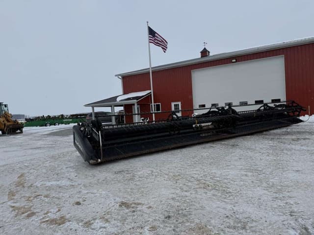 Image of MacDon FD70 equipment image 1