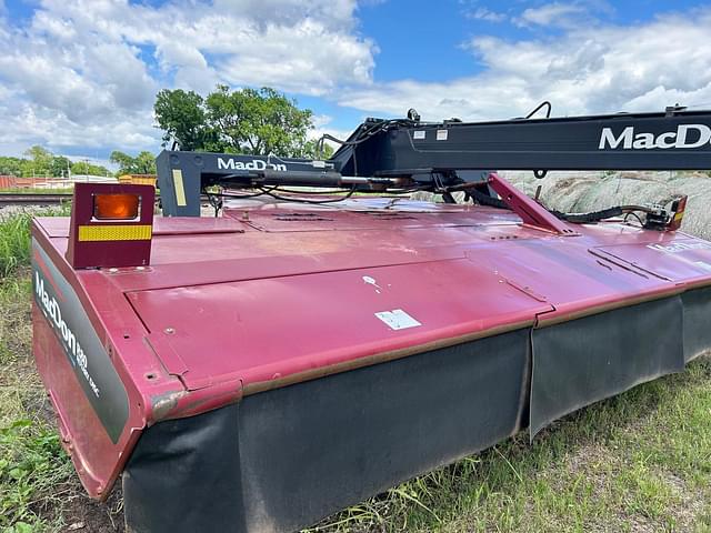 Image of MacDon R80 equipment image 3