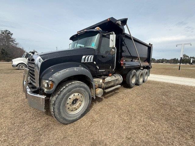 2009 Mack Granite GU713 Equipment Image0