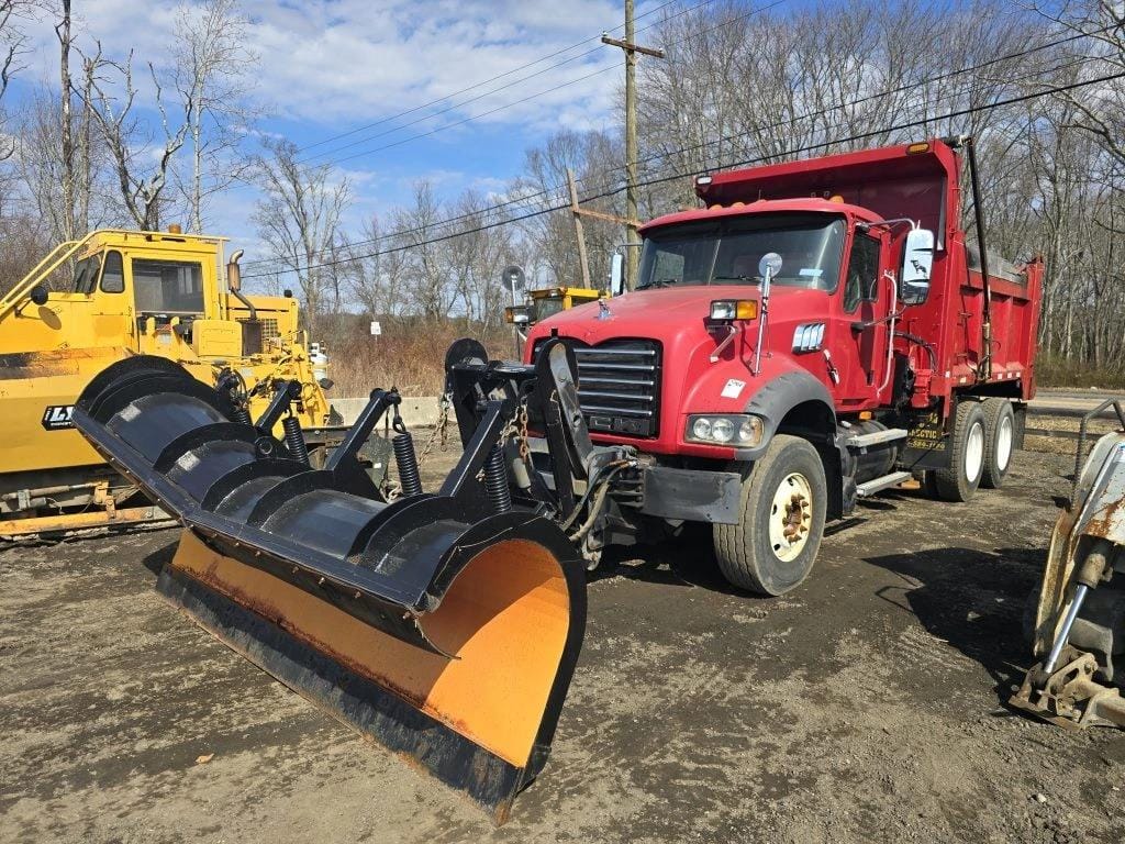 2009 Mack GU713 Equipment Image0