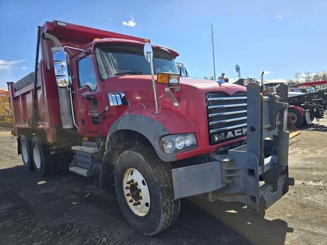 Image of Mack GU713 equipment image 4