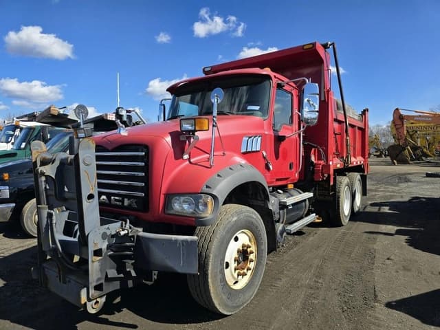 Image of Mack GU713 equipment image 3