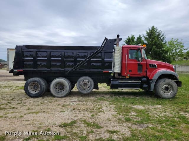 Image of Mack GU713 equipment image 3