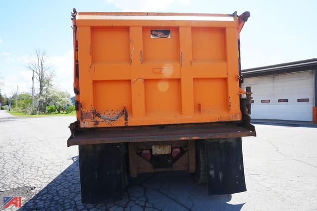 Image of Mack GU713 equipment image 3