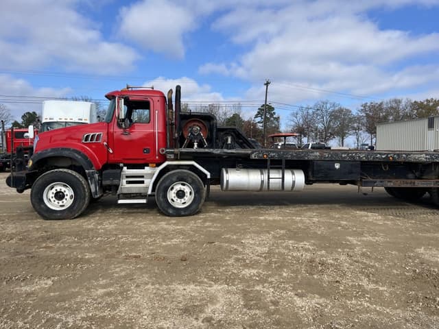 Image of Mack GU713 equipment image 2