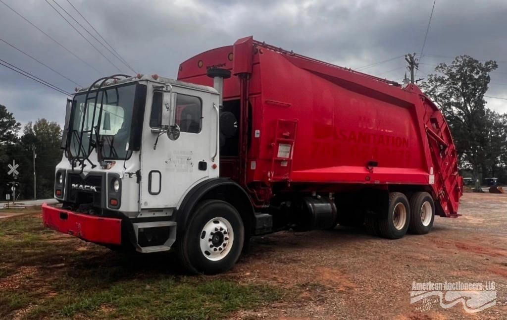Main image Mack MRU613