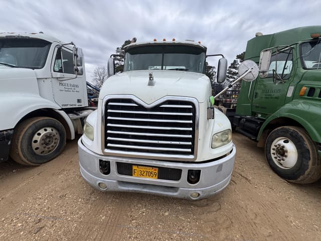 Image of Mack Pinnacle CXU613 equipment image 3