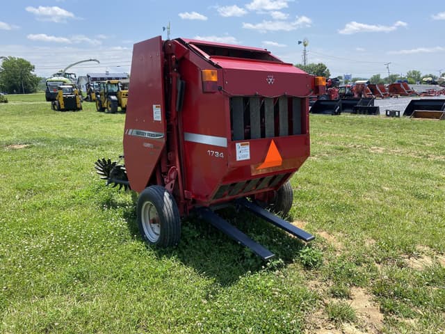Image of Massey Ferguson 1734 equipment image 4