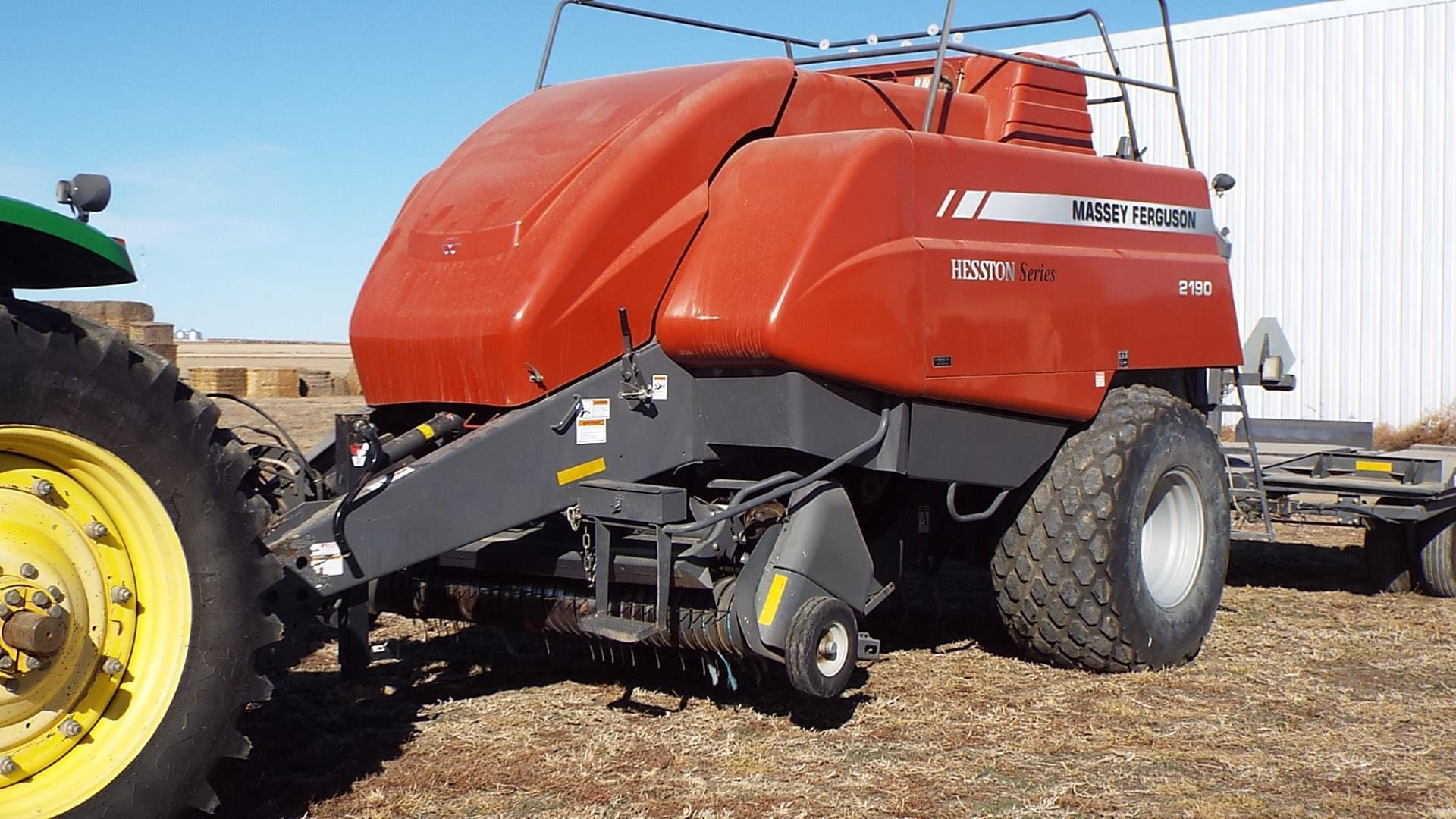 2009 Massey Ferguson 2190 Equipment Image0