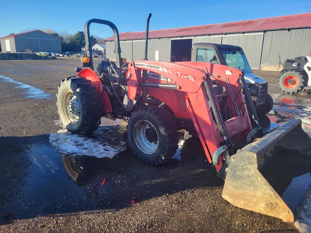 Image of Massey Ferguson 2615 Primary image