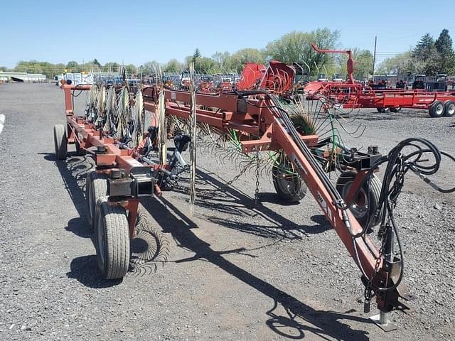 Image of Massey Ferguson 3986 equipment image 4