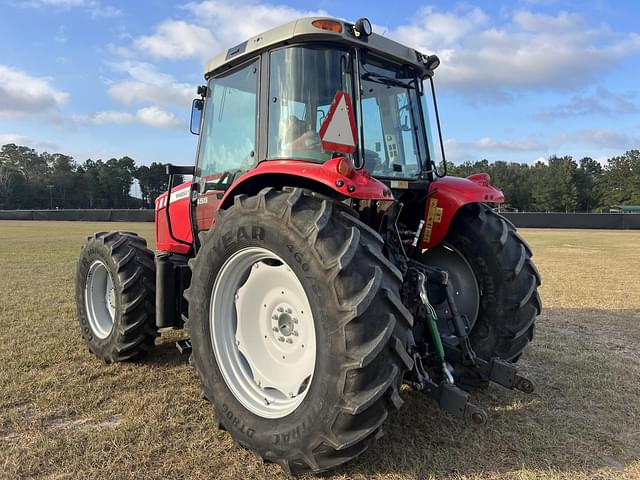 Image of Massey Ferguson 5455 equipment image 2