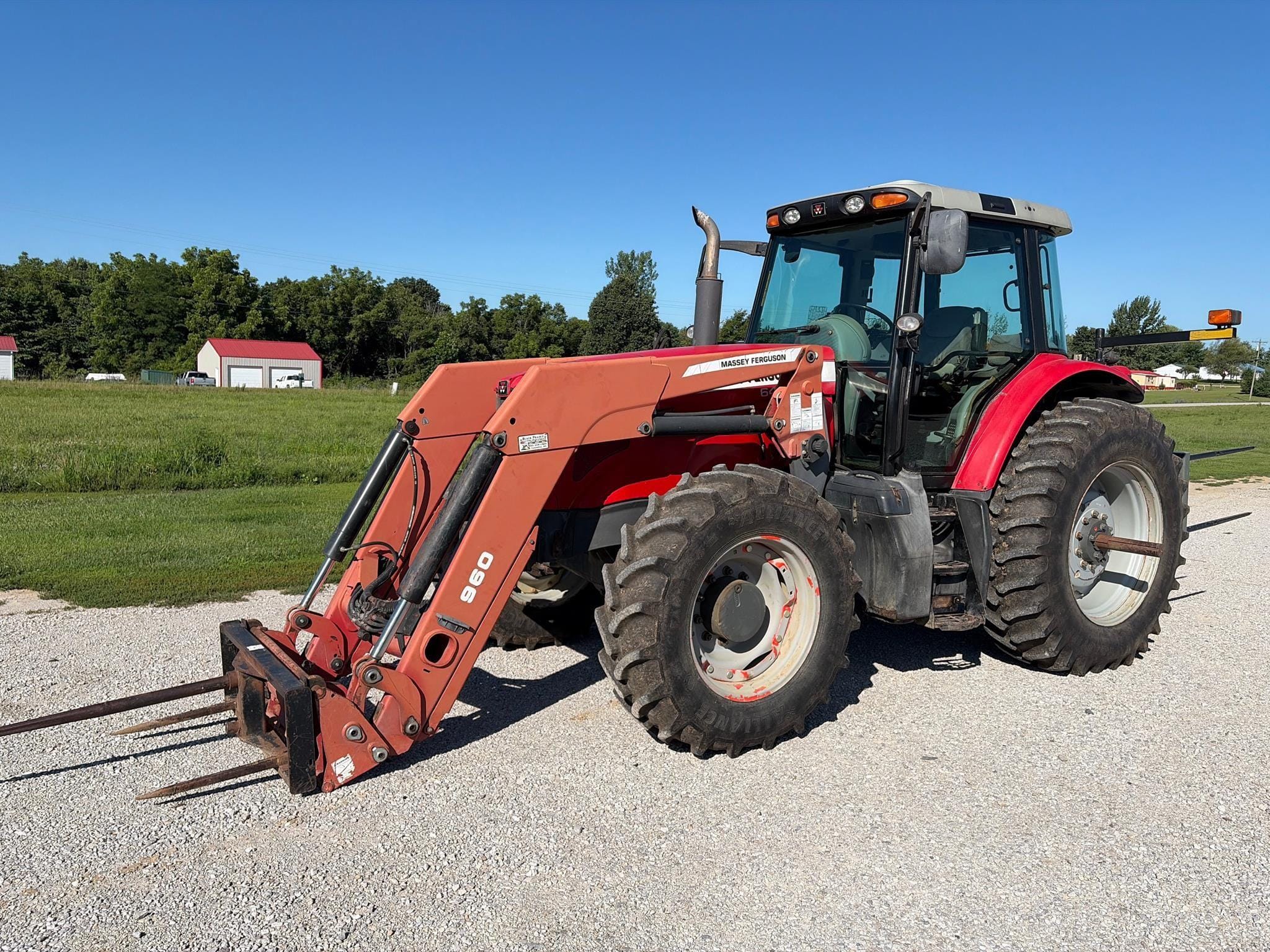 2009 Massey Ferguson 6480 Equipment Image0