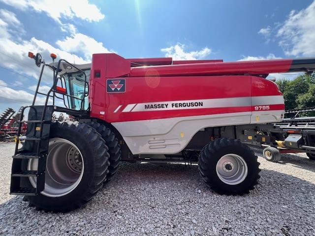 Image of Massey Ferguson 9795 equipment image 3