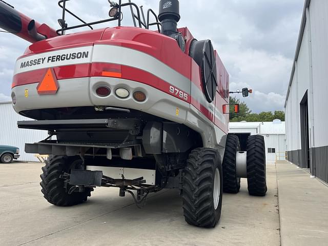 Image of Massey Ferguson 9795 equipment image 4
