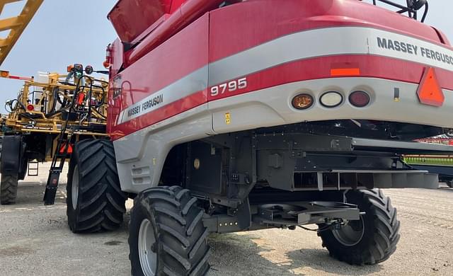 Image of Massey Ferguson 9795 equipment image 4