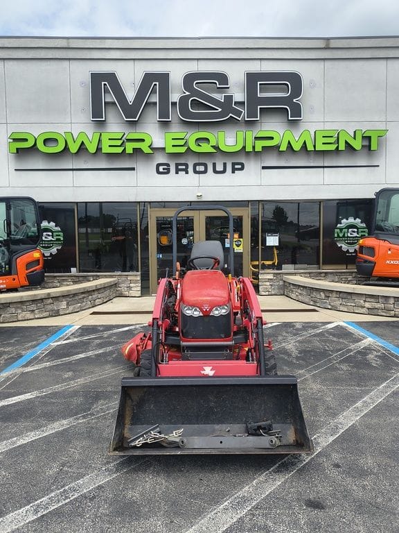 2009 Massey Ferguson GC2400 Equipment Image0