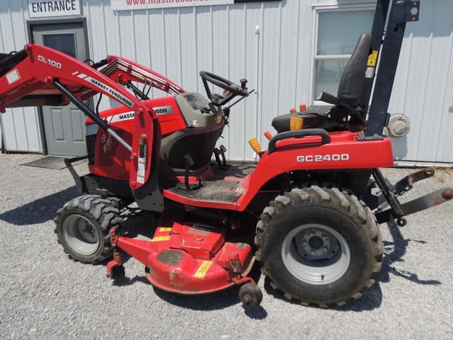 Image of Massey Ferguson GC2400 equipment image 1