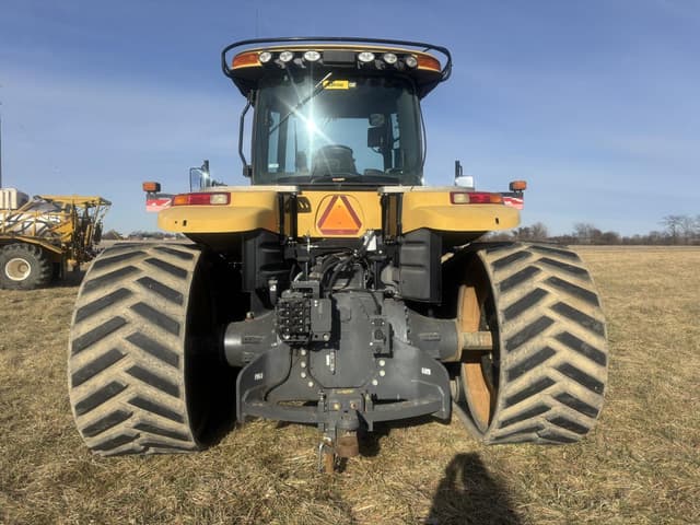 Image of Challenger MT855C equipment image 4