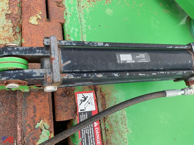 Image of John Deere MX15 equipment image 4