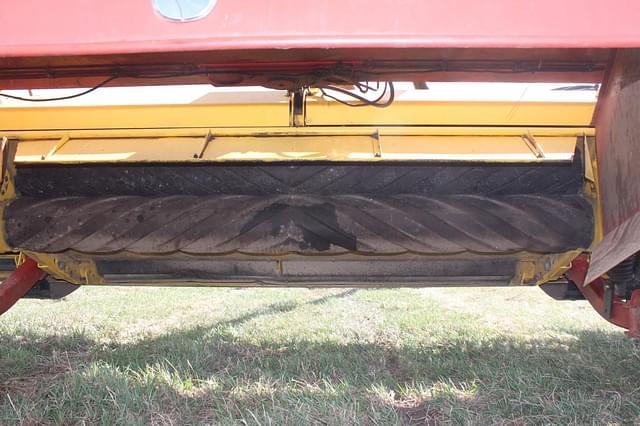 Image of New Holland 1475 equipment image 3