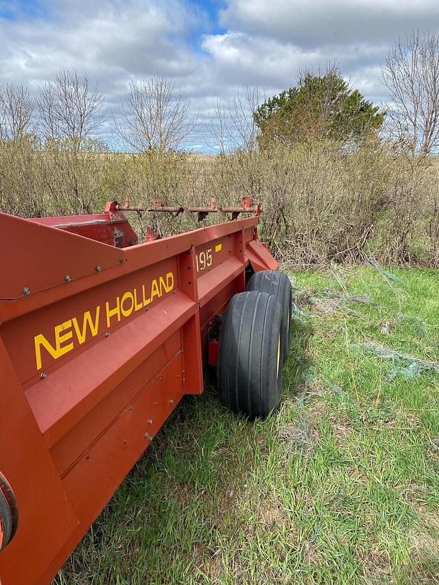 Image of New Holland 195 equipment image 1