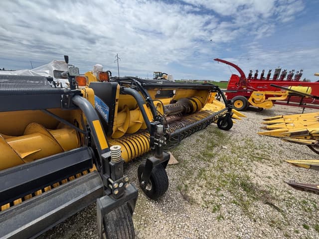 Image of New Holland 283 equipment image 2