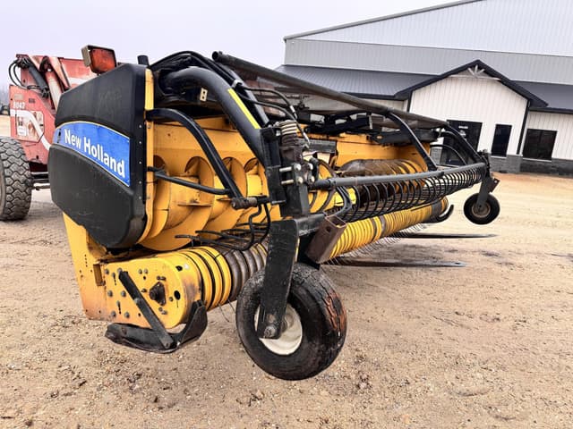 Image of New Holland 290FP equipment image 3