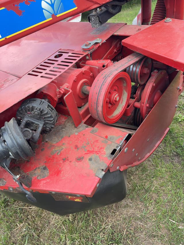 Image of New Holland H7220 equipment image 4