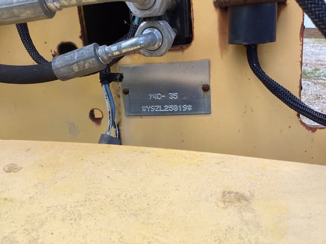 Image of New Holland 74C35F equipment image 1