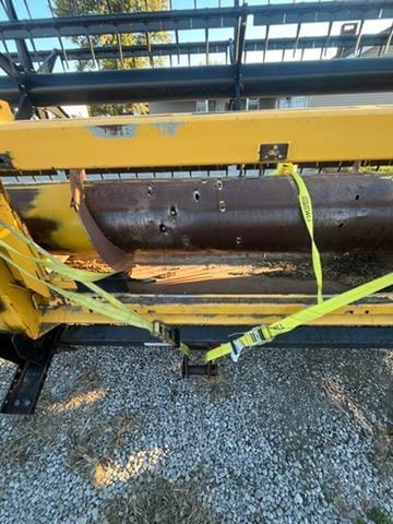 Image of New Holland 74C equipment image 4