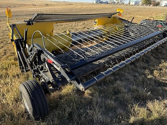 Image of New Holland 760 equipment image 1