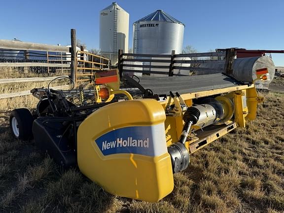 Image of New Holland 760 equipment image 2