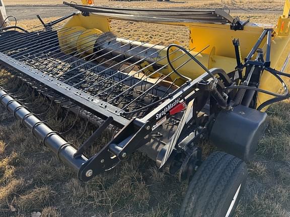 Image of New Holland 760 Primary image