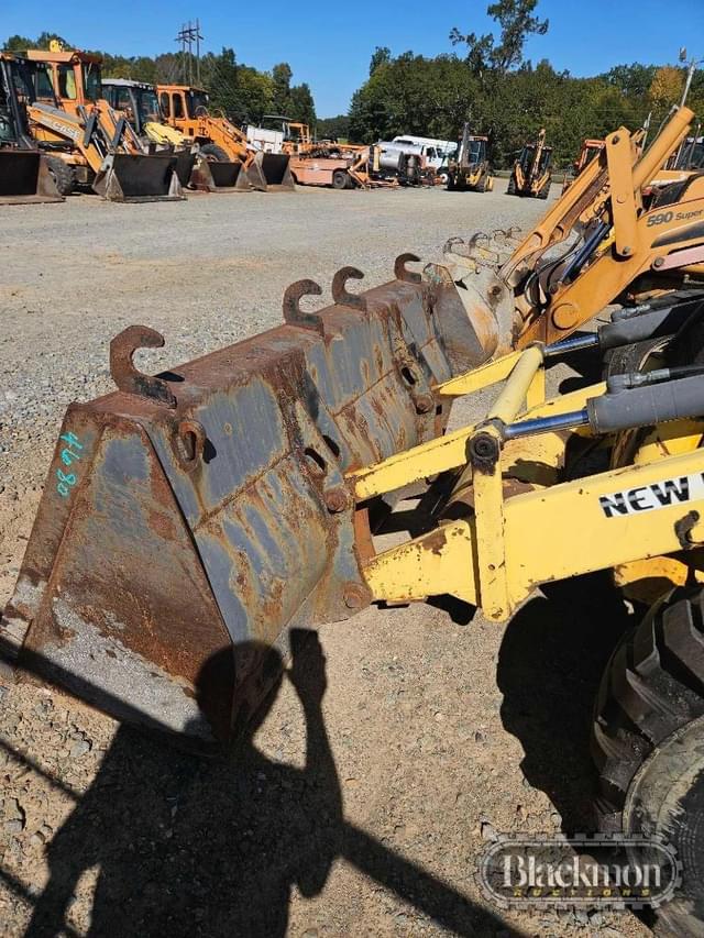 Image of New Holland B110B equipment image 2