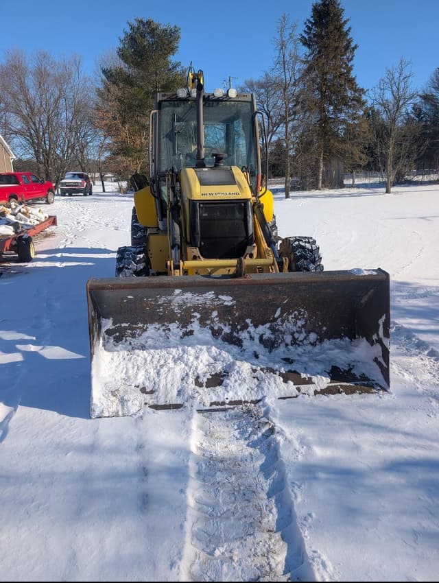 Image of New Holland B95B equipment image 1