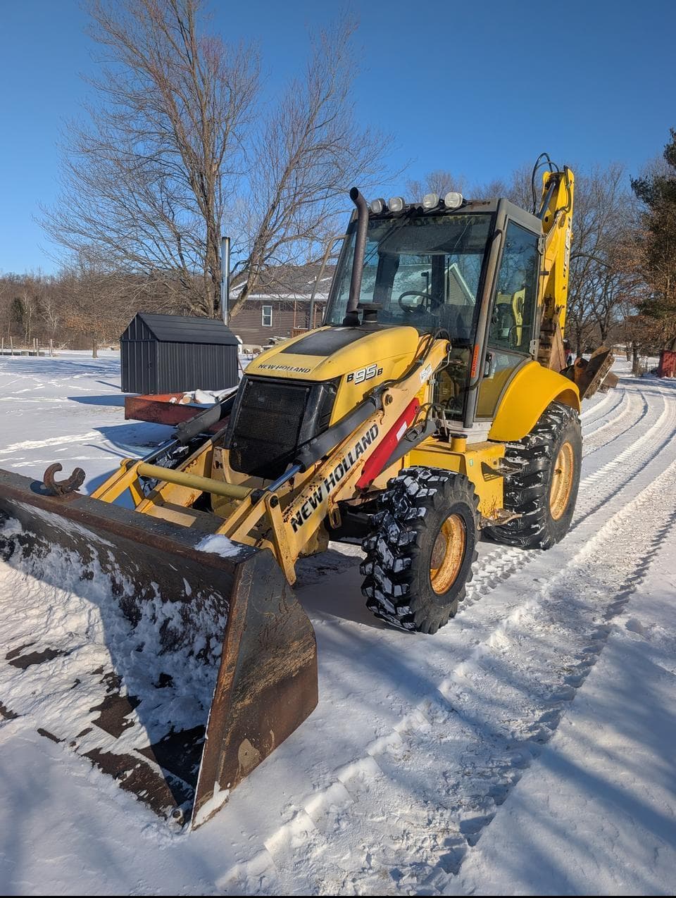 Image of New Holland B95B Primary image