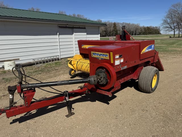 Image of New Holland BC5060 equipment image 2