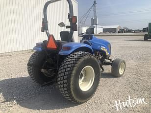 Main image New Holland Boomer 3040 7